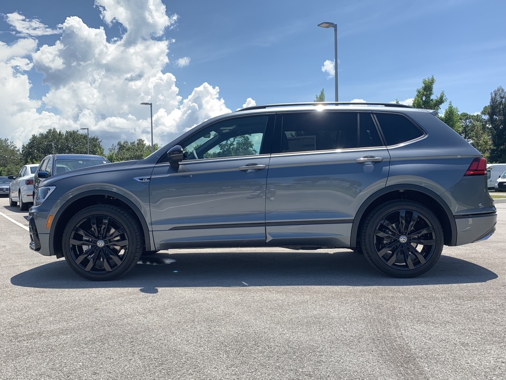 New 2020 Volkswagen Tiguan SE R-Line Black FWD 4D Sport Utility