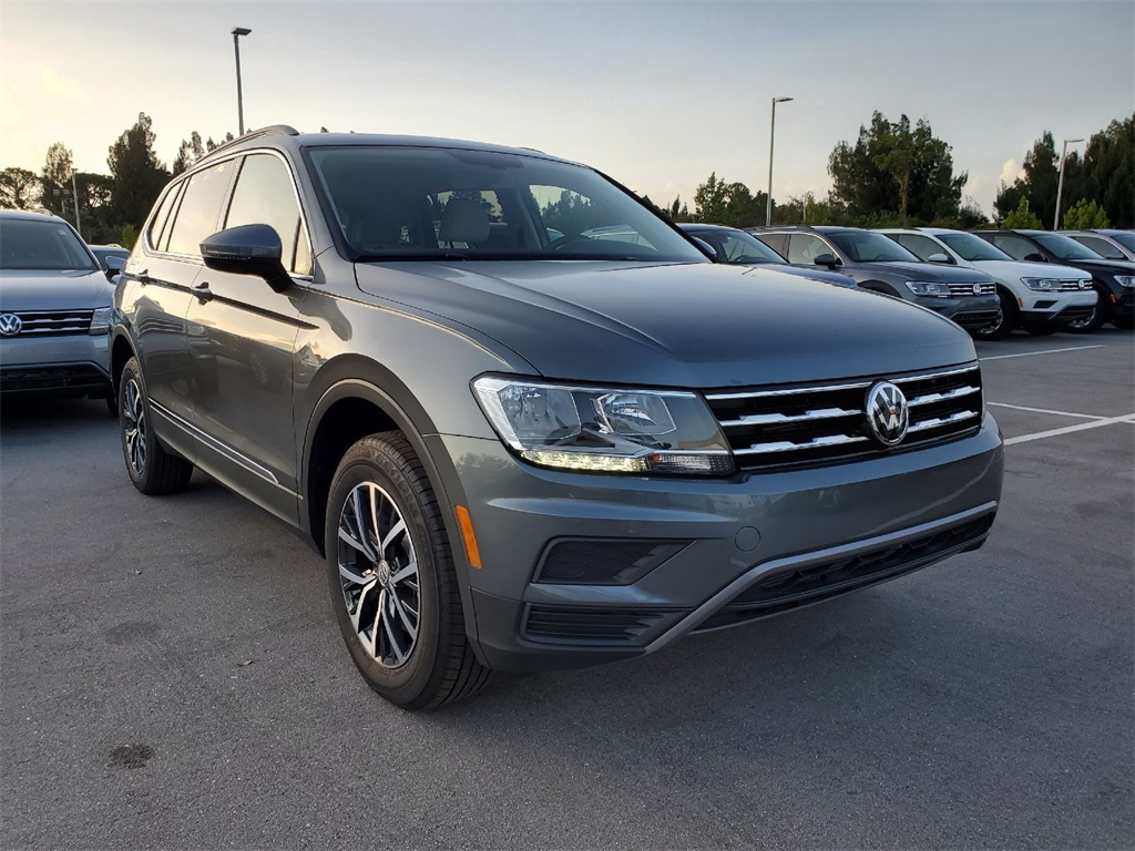 New 2020 Volkswagen Tiguan SE 4D Sport Utility in Fort Pierce # ...