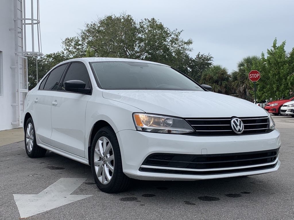 Volkswagen jetta sedan